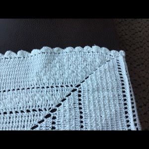 Crocheting Ivory Lace Coverlet Vintage hand-made /tablecloth 95x 114” Stunning
I
